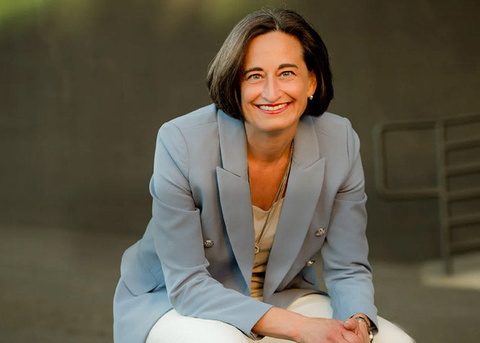 Meet Dr. Kathryn Retzler – Founder of HormoneSynergy® Clinic